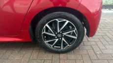 Toyota Yaris 1.5 Hybrid Design 5dr CVT Hybrid Hatchback